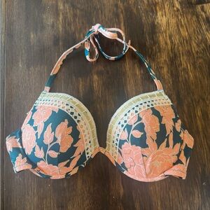 Shade & Shore Pink and Black Swim Bra with Underwire Support